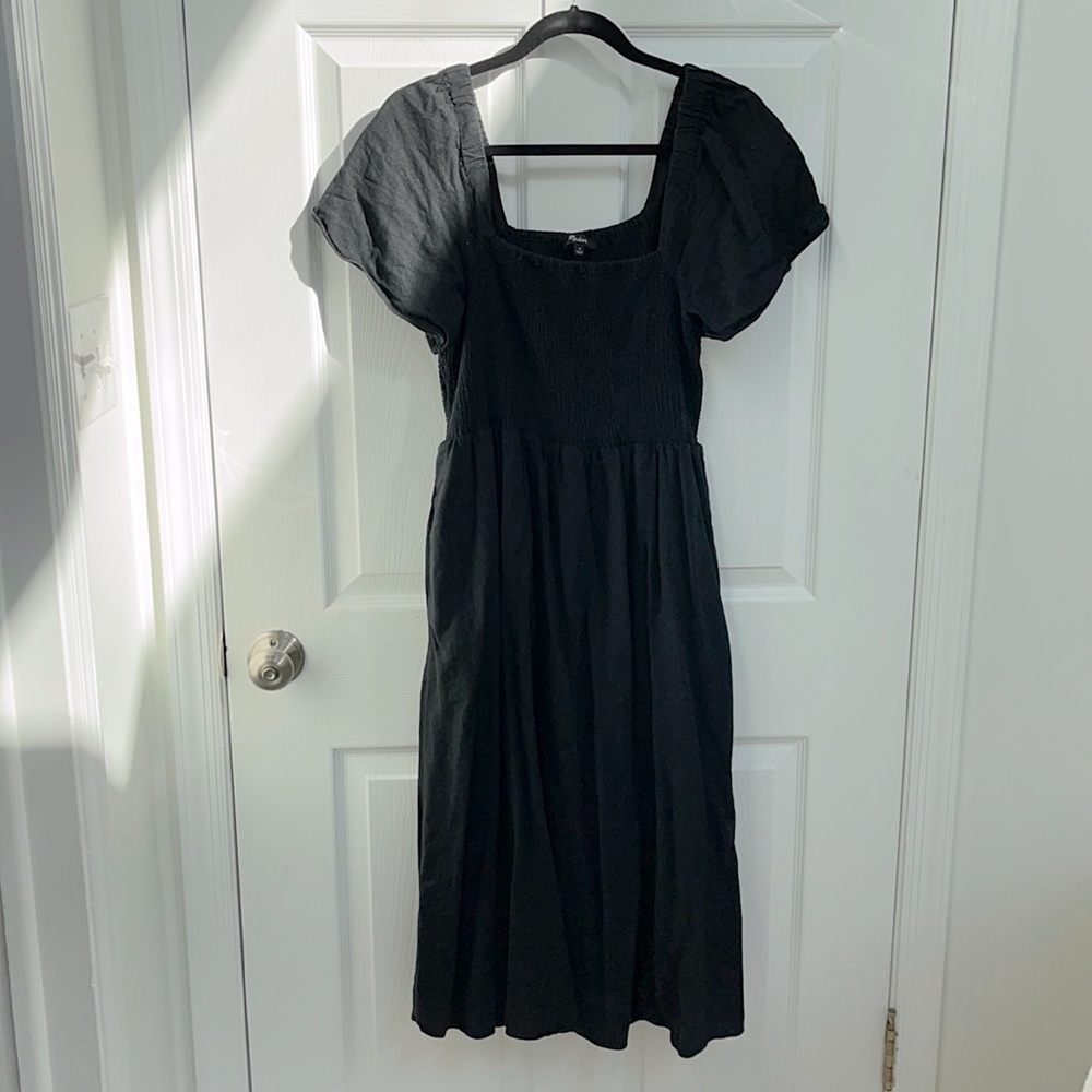 Madewell black smocked midi dress M medium like new, 2021